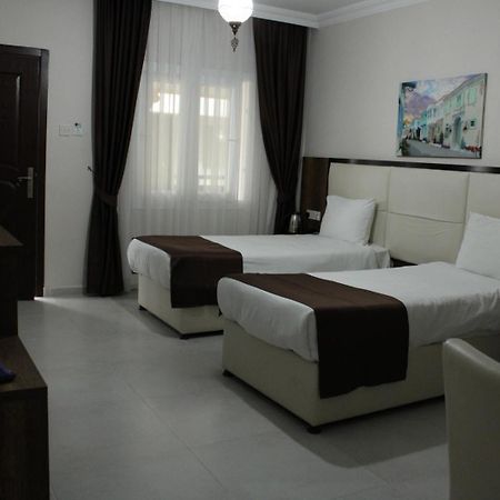En Kaya Hotel Никозия Екстериор снимка