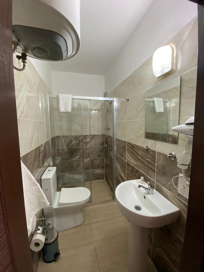 En Kaya Hotel Никозия Екстериор снимка