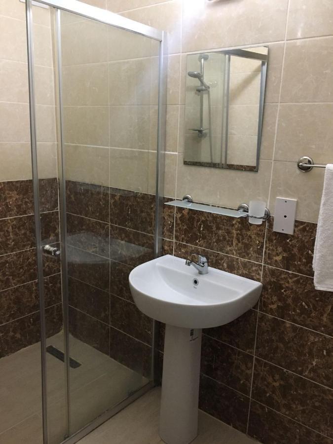 En Kaya Hotel Никозия Екстериор снимка