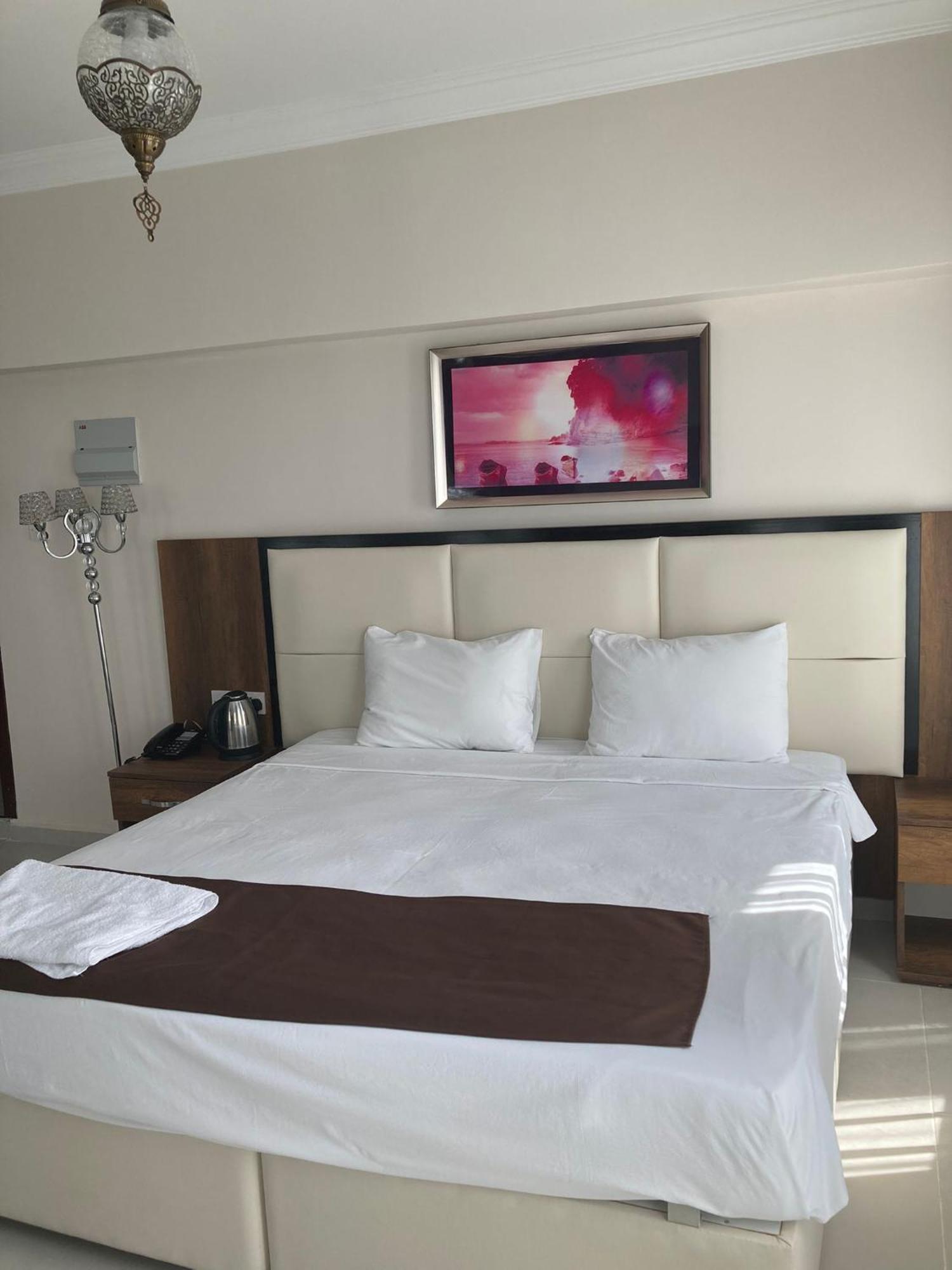 En Kaya Hotel Никозия Екстериор снимка